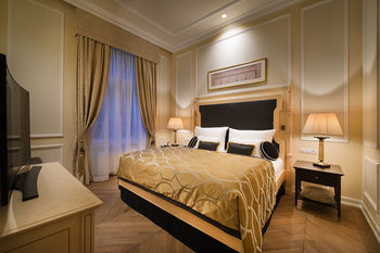 Hotel Wilson Palace By Loft Pressburg