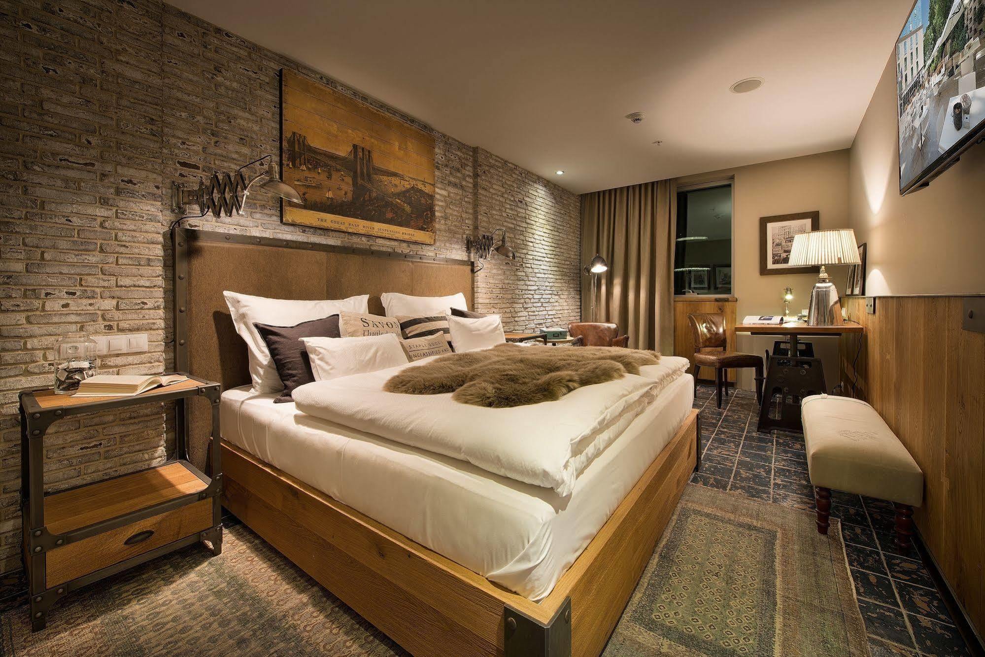 Wilson Palace By Loft Hotel Pressburg