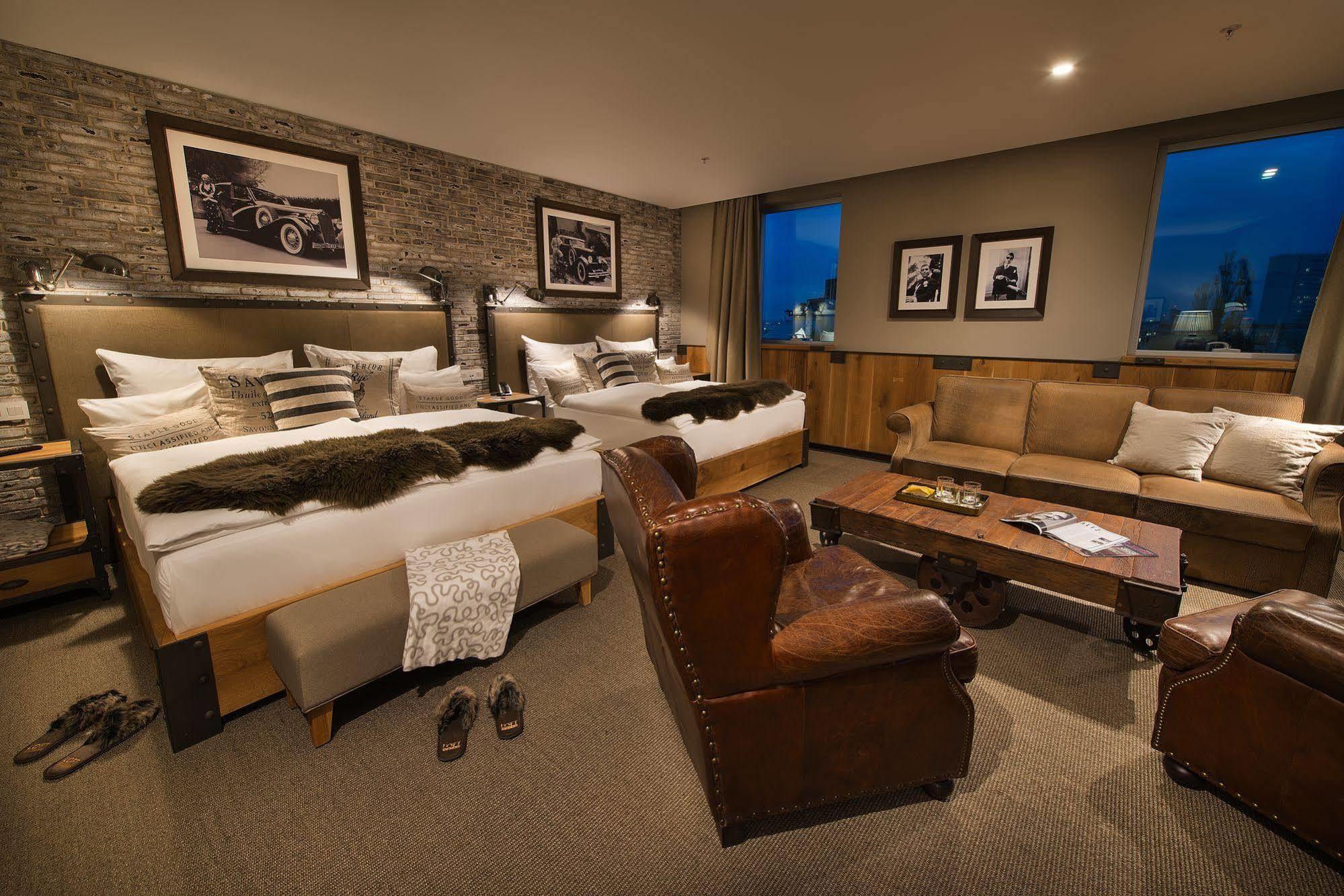 Wilson Palace By Loft Hotel Pressburg